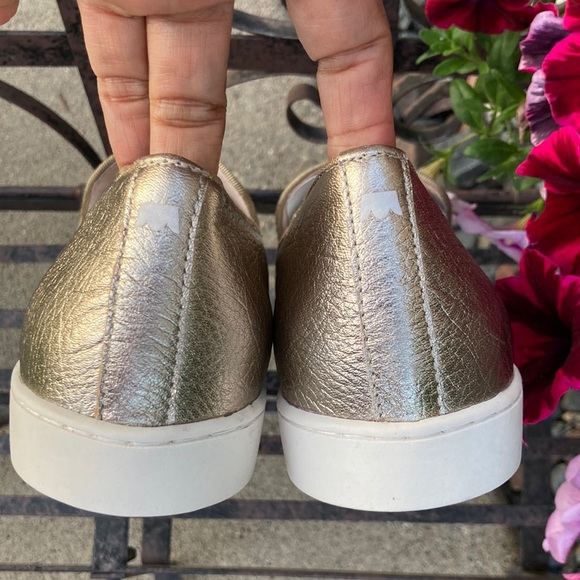 🌸 Birdies Swift Classic Metallic Gold Sneakers - Picture 9 of 11